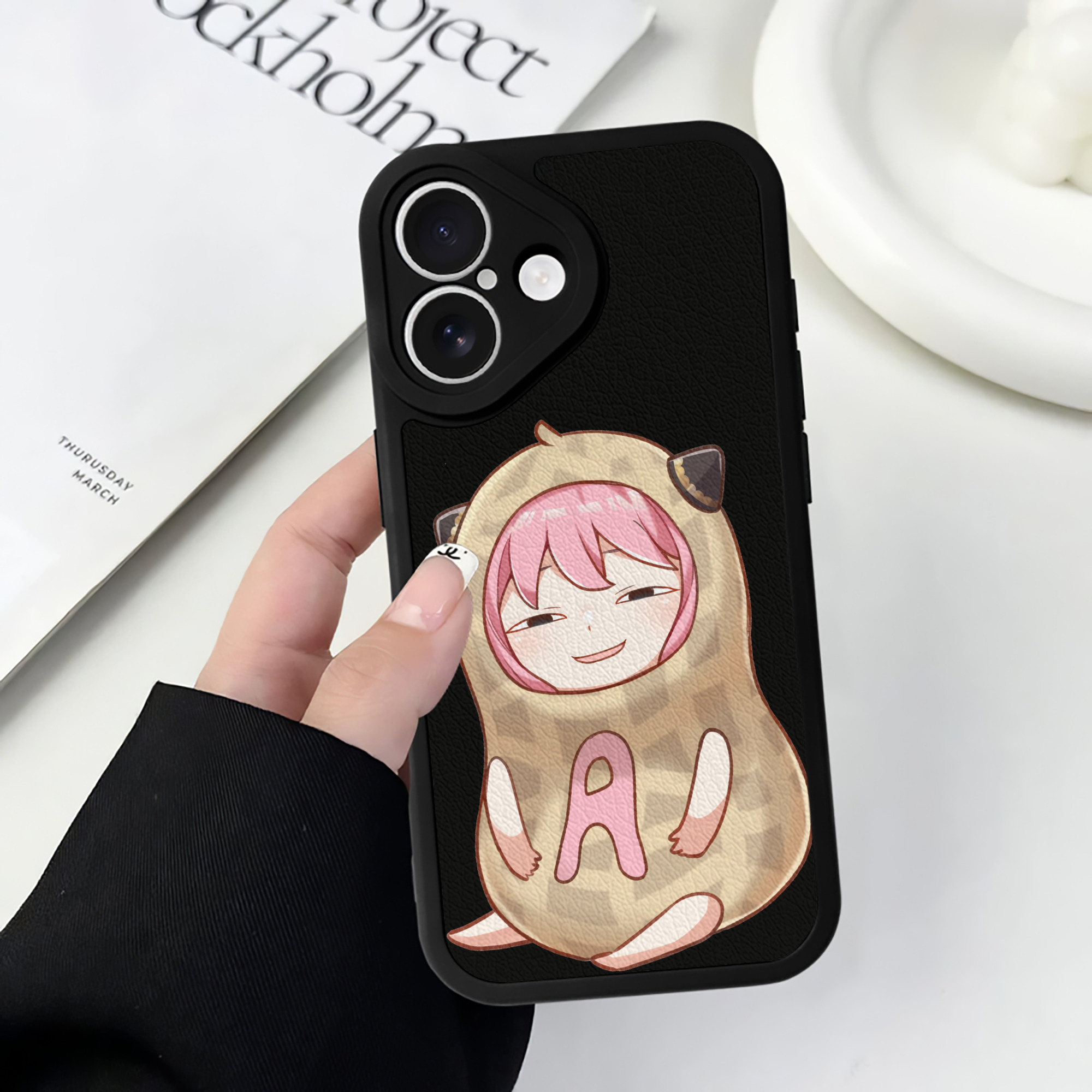 （画像用） SPY×FAMILY间谍家家酒 【iPhone 16シリーズ対応】シリコンスマホケース（レザー調） 材質：シリコン